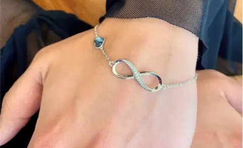 Vanité Joyas y Accesorios, vestuario y calzado con descuento