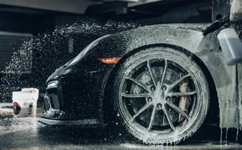 Car Wash La Ola, automotriz con descuento
