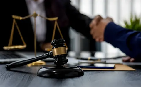 B&M Abogados Asociados, servicios con descuento