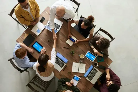 Cazatalentos, servicios con descuento