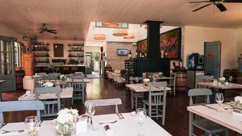 Ensamblaje, restaurantes con descuento