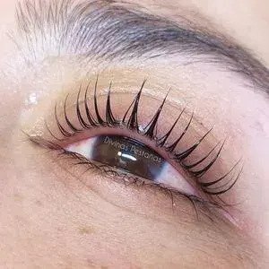 Divinas Pestañas, belleza con descuento